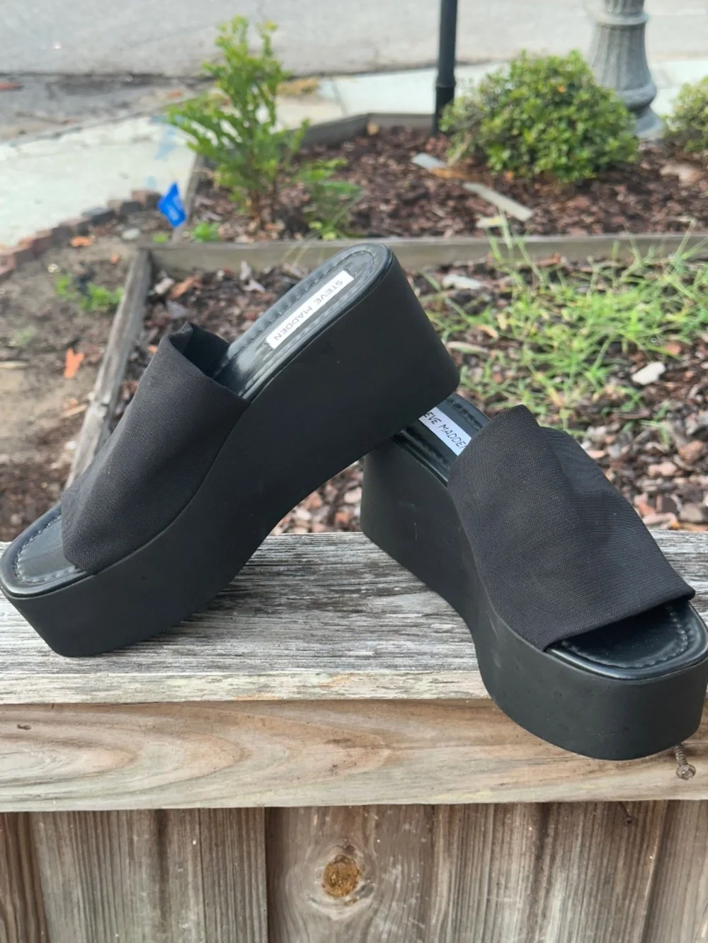 Y2K Steve Madden slip on sandals